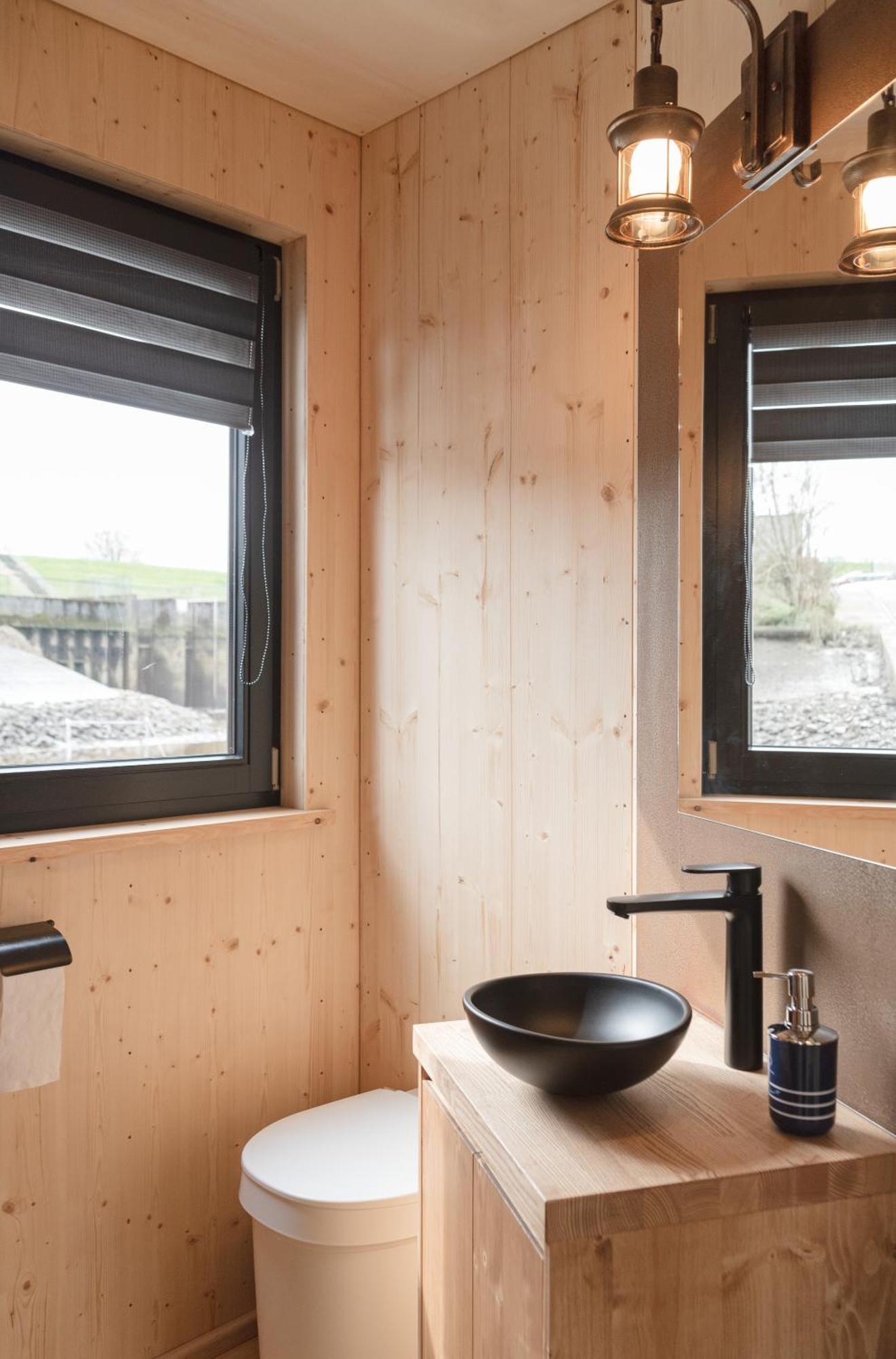 Komfort-Hausboot Diva Mit Kamin Хамбург Екстериор снимка